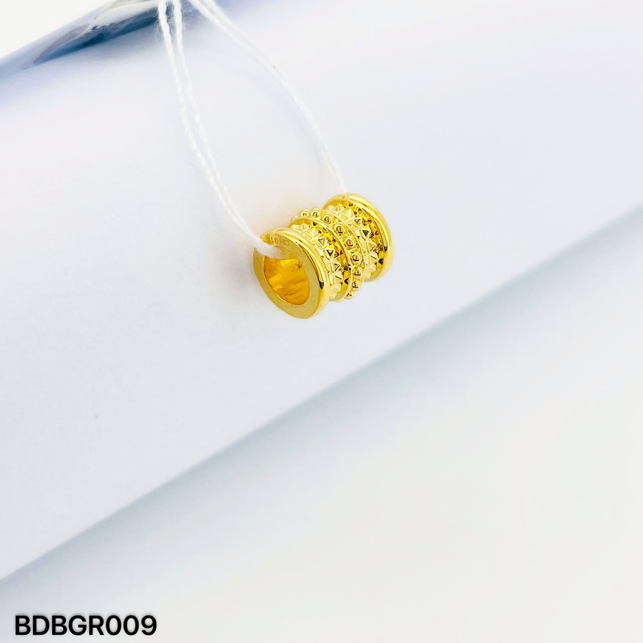 BEAD BVLGARI 硬金宝格丽隔离珠吊坠