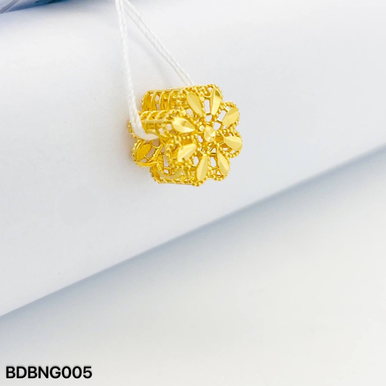 BEAD BUNGA 花朵隔离珠吊坠