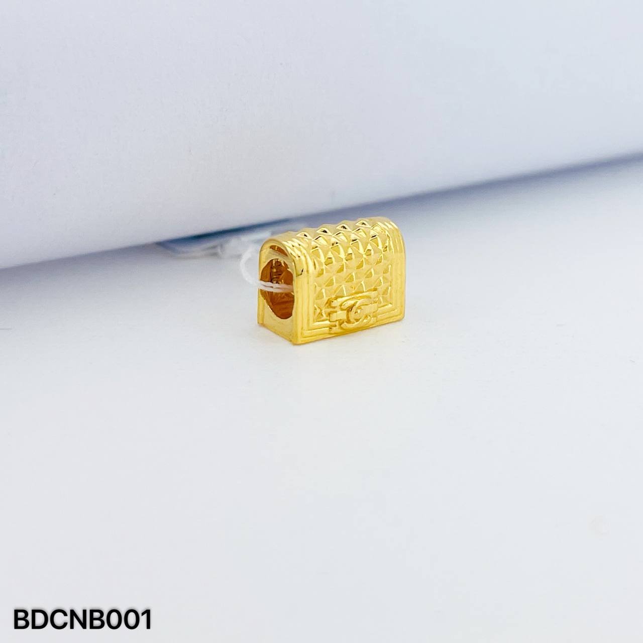 BEAD CHANEL BAG 香奈儿包包隔离珠吊坠