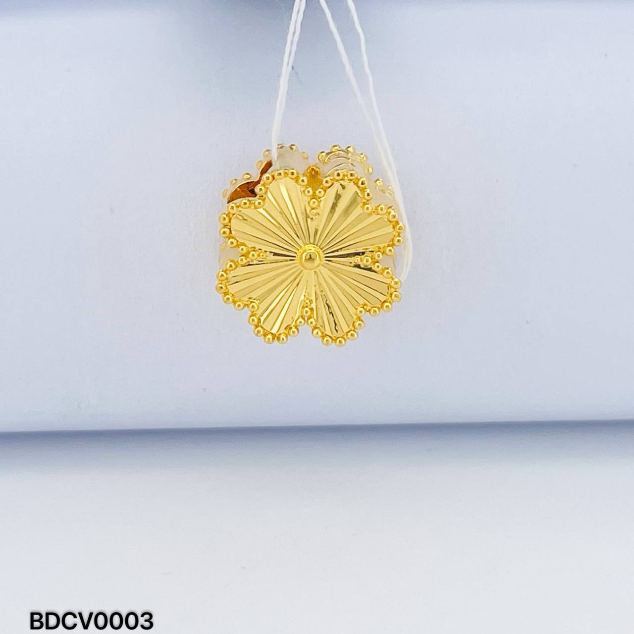 BEAD CLOVER 硬金四叶草隔离珠吊坠