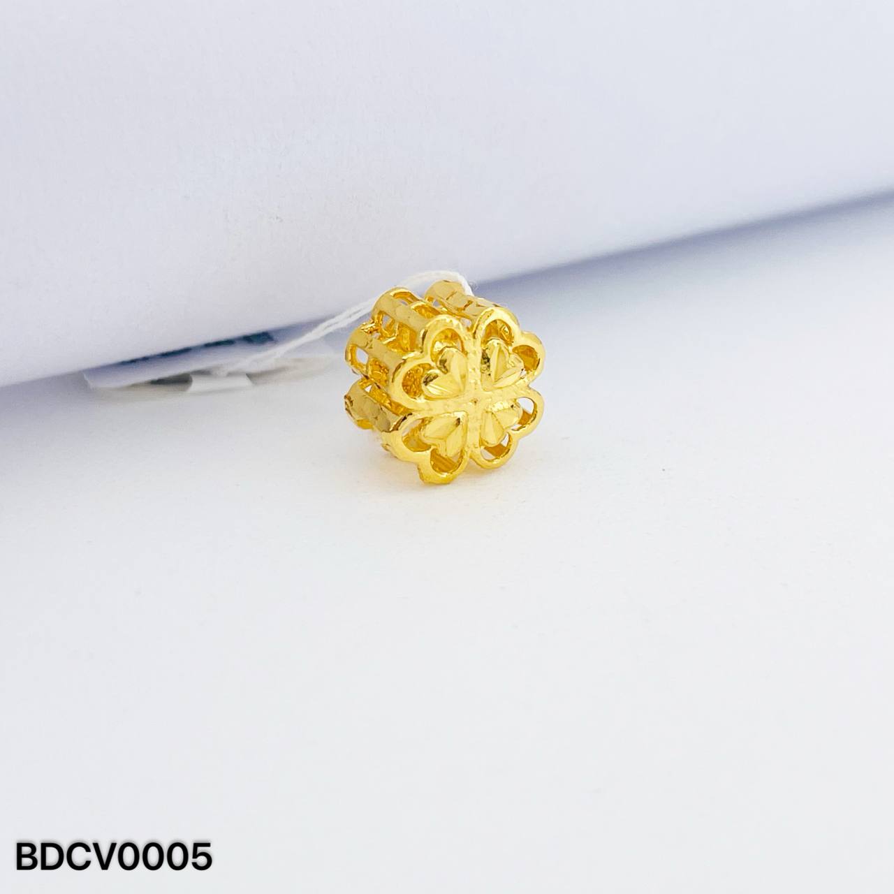 BEAD CLOVER 四叶草隔离珠吊坠