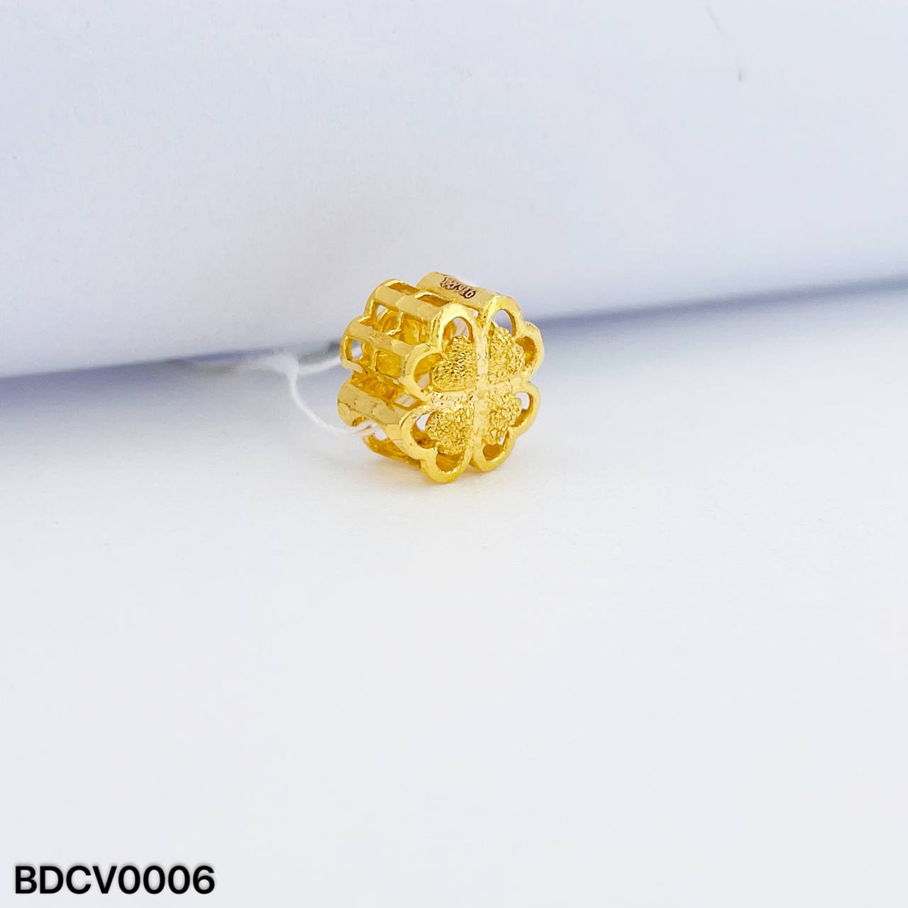 BEAD CLOVER 四叶草隔离珠吊坠