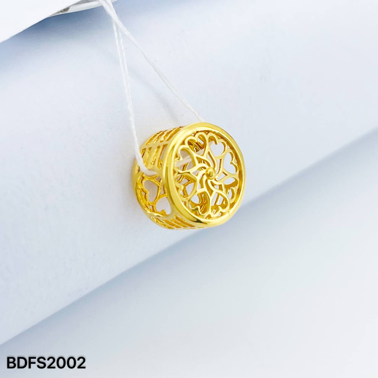 BEAD FESYEN 隔离珠吊坠