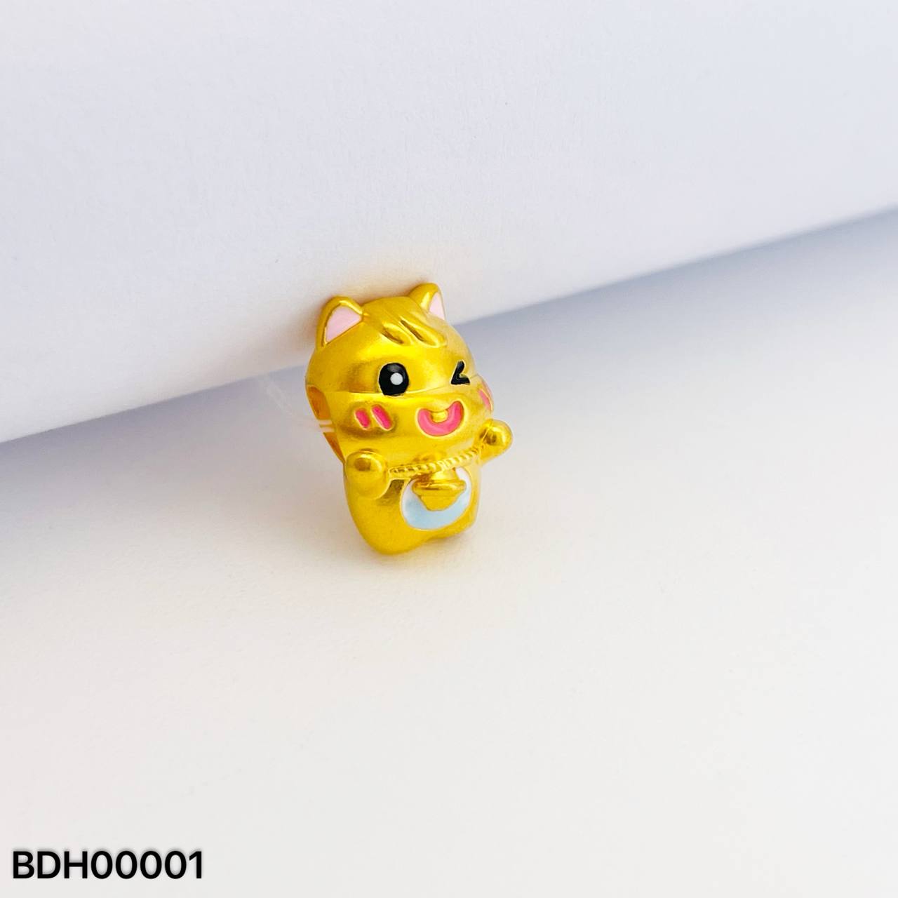 BEAD HORSE 生肖马隔离珠吊坠