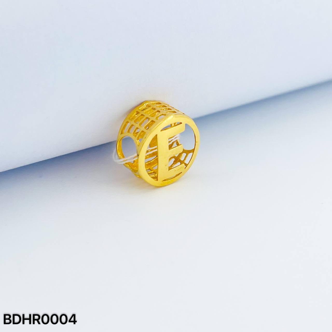 BEAD FESYEN HURUF 字母隔离珠吊坠