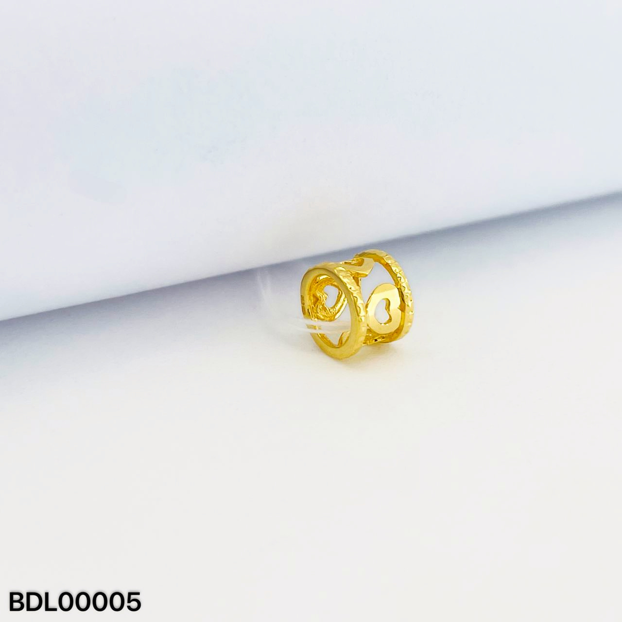 BEAD LOVE 爱心隔离珠吊坠