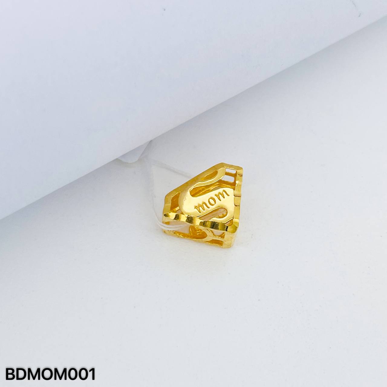 BEAD SUPER MOM 隔离珠吊坠