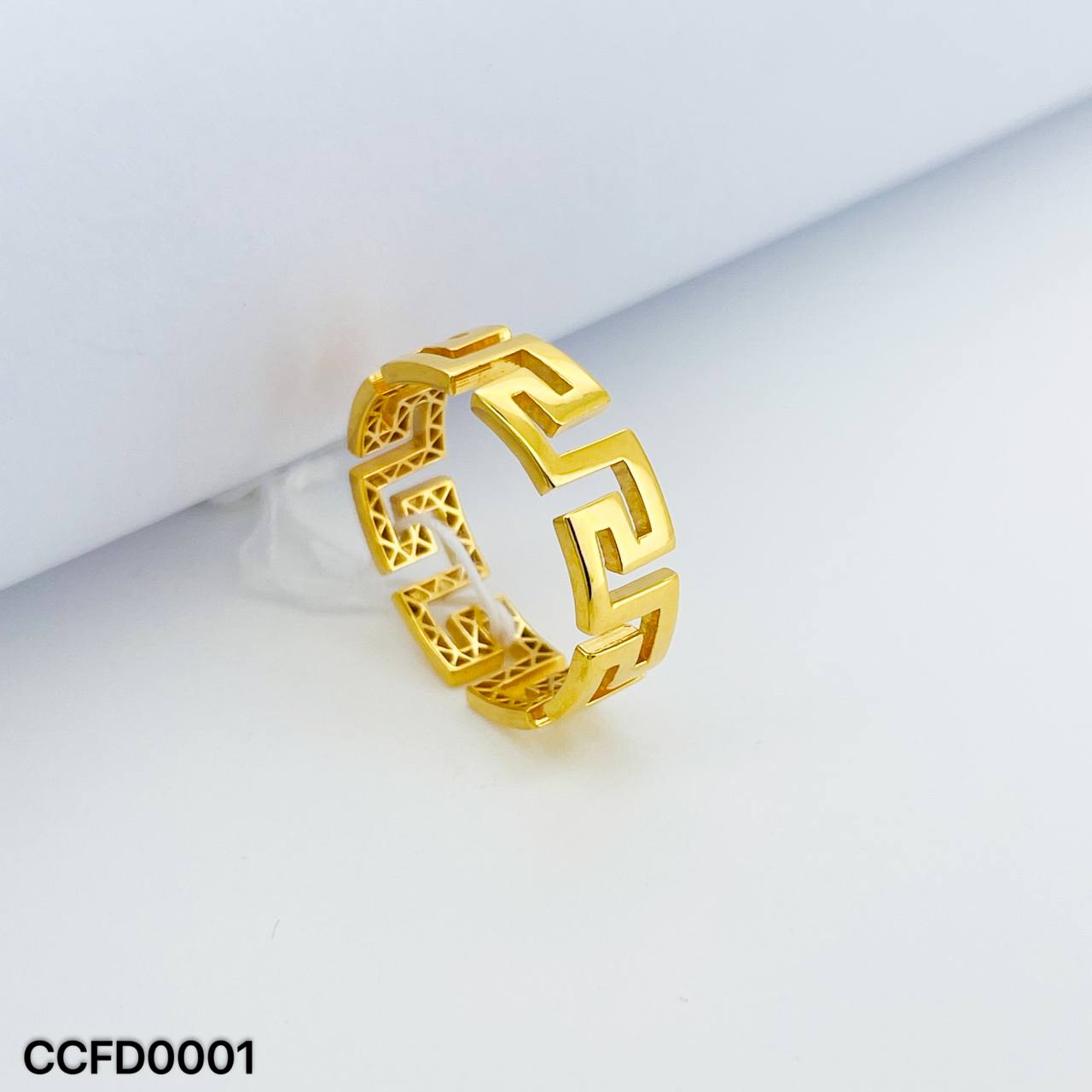 CC FENDI 芬迪戒指