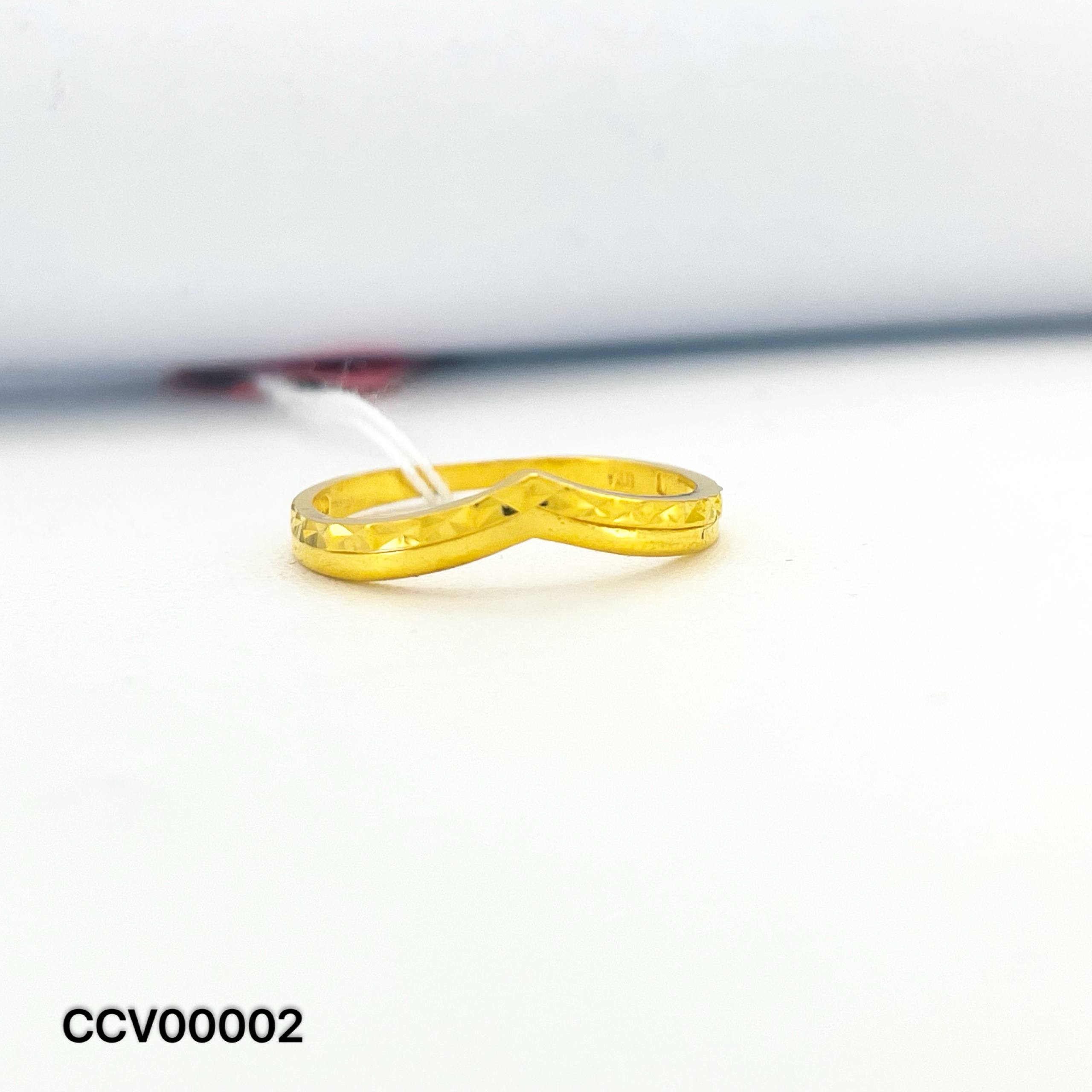 CC V V戒指