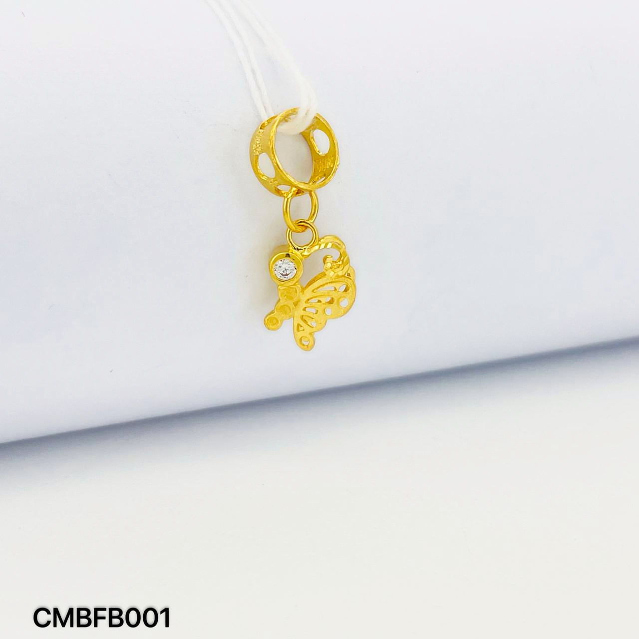 CHARM BUTTERFLY BATU 蝴蝶吊坠