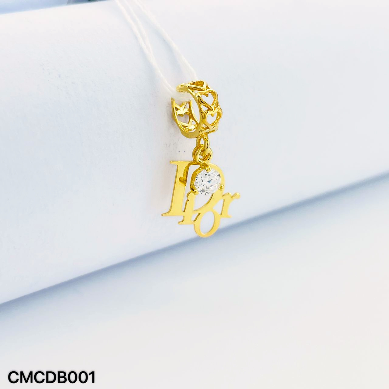 CHARM DIOR BATU 迪奥吊坠