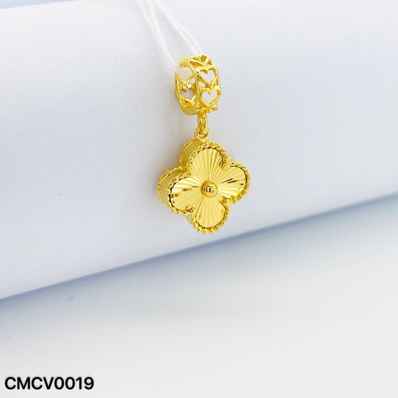 CHARM CLOVER 四叶草吊坠
