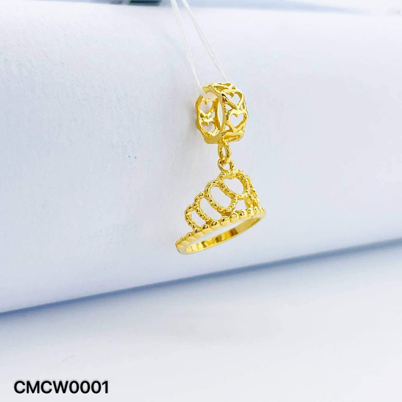 CHARM CROWN 皇冠吊坠