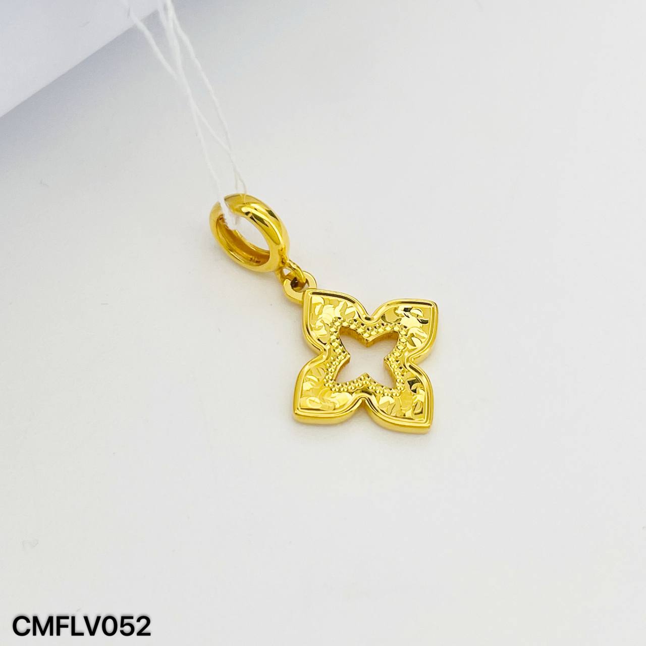 CHARM FESYEN LV LV花吊坠