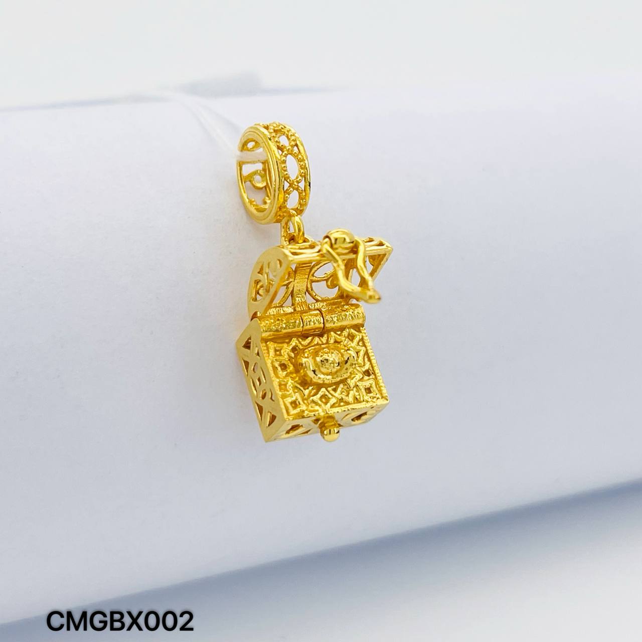 CHARM GIFT BOX 礼物盒吊坠