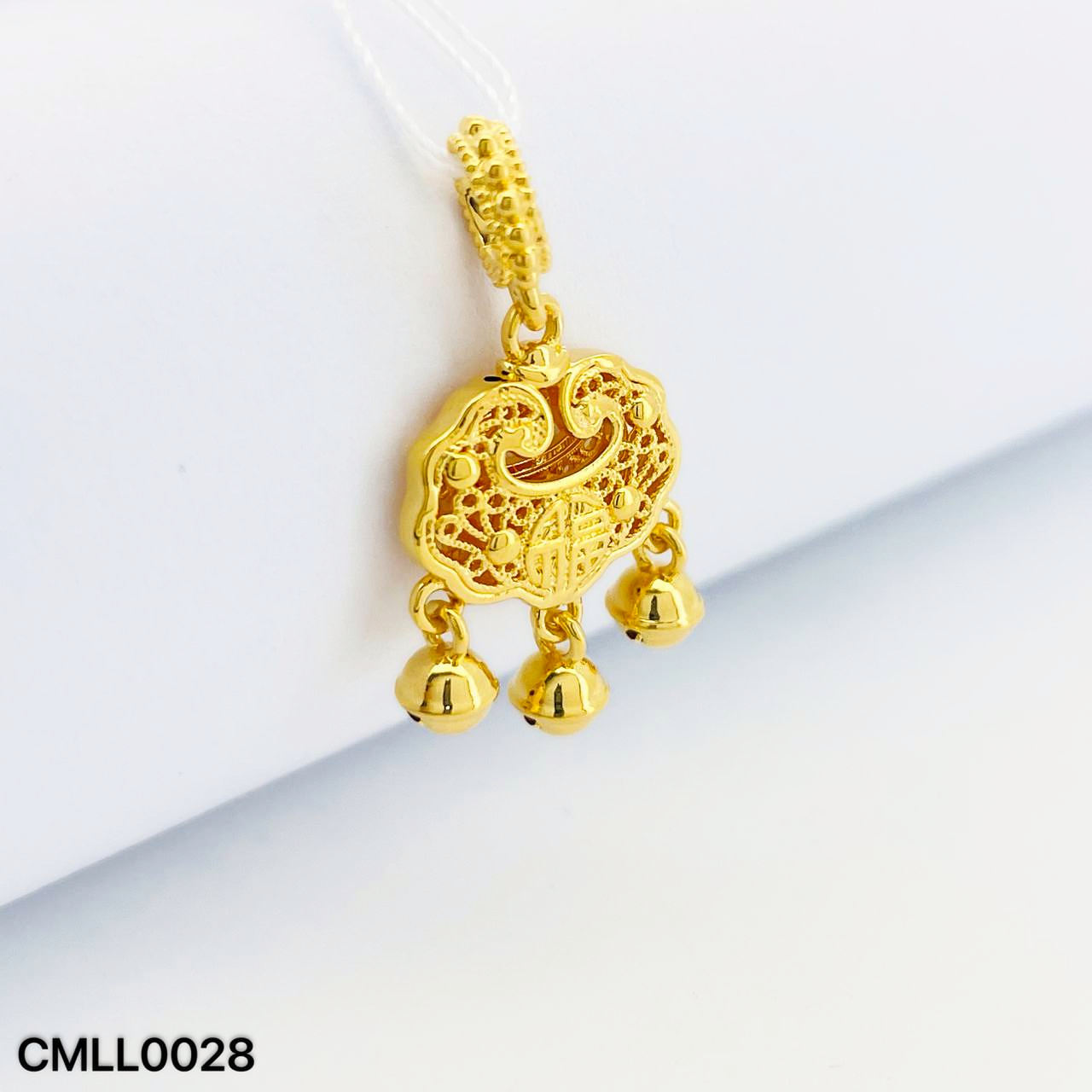 CHARM LONG LIFE 硬金平安锁吊坠