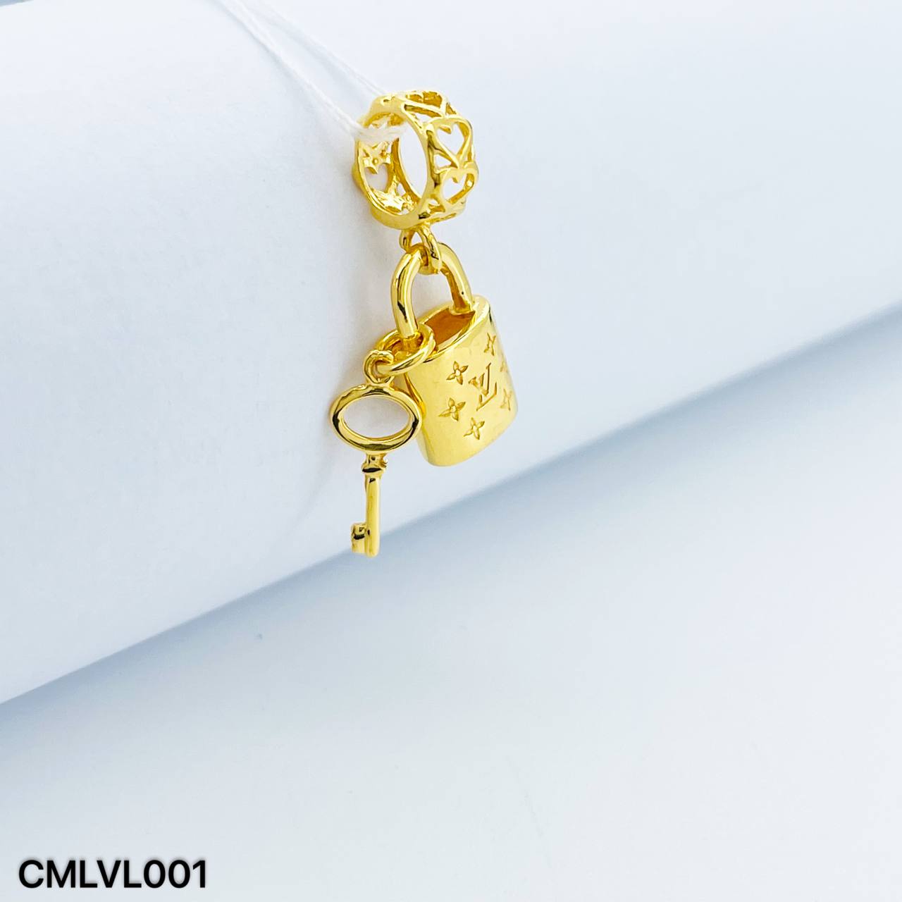 CHARM LV LOCK LV锁吊坠