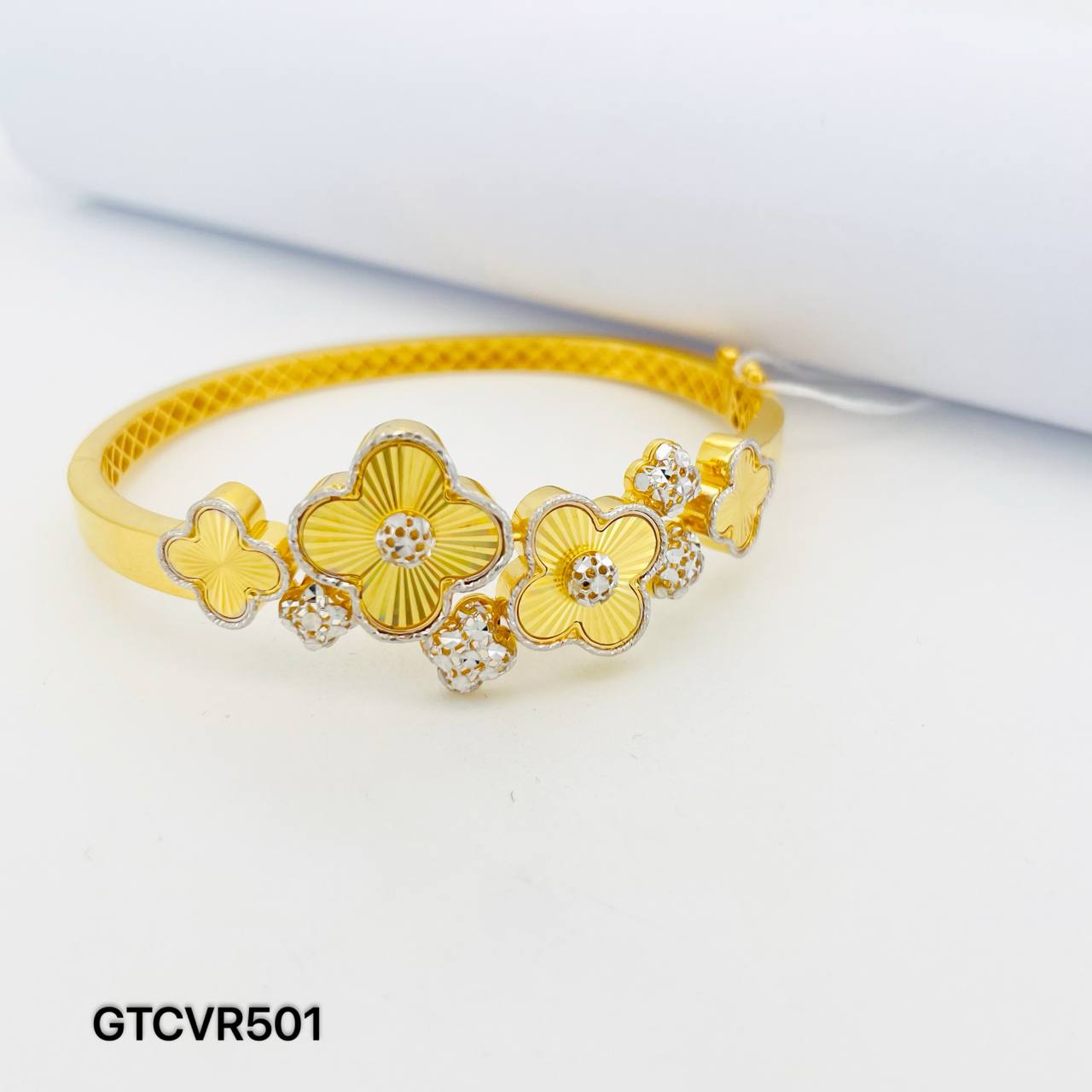 GT CLOVER RAINBOW 2C 七彩四叶草手镯