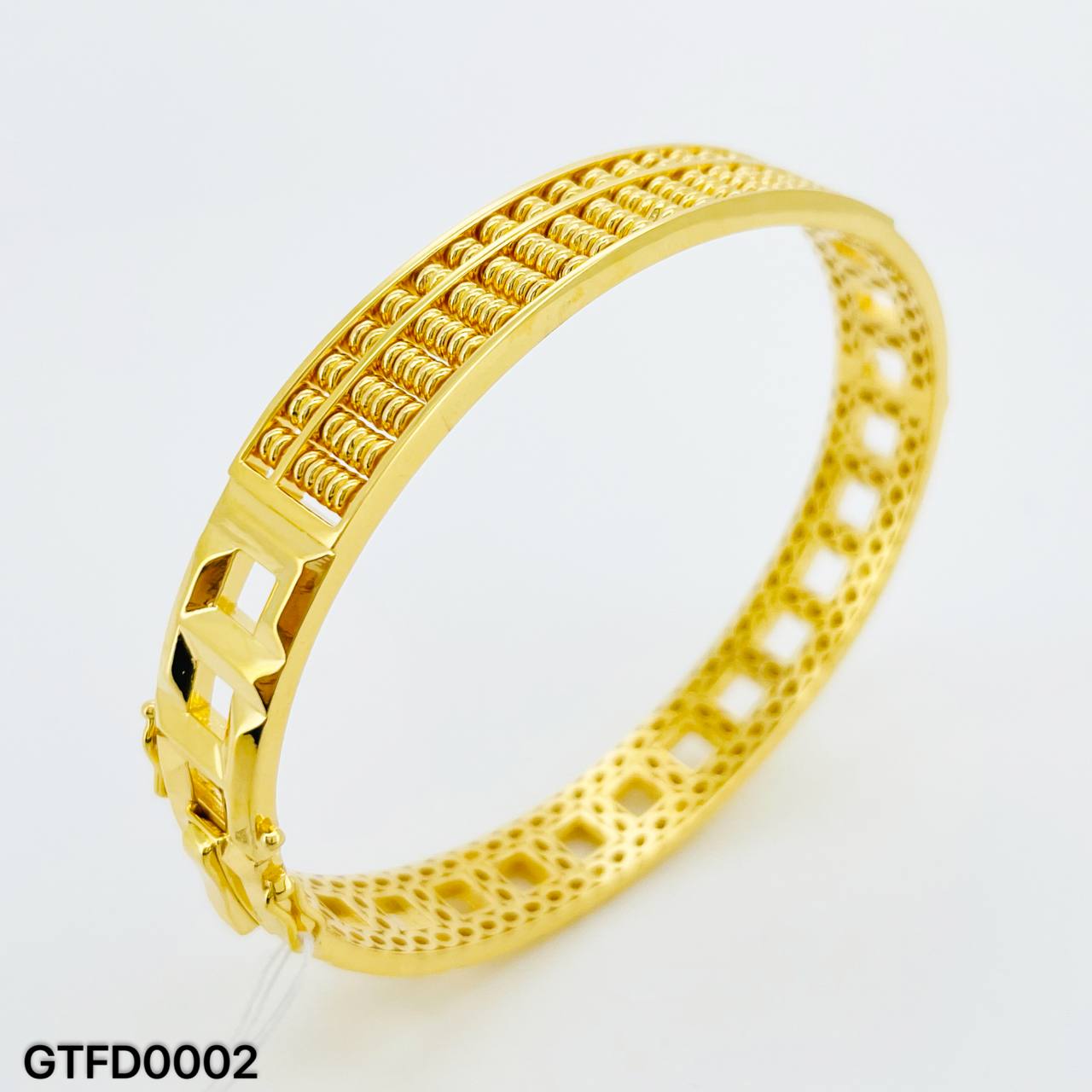 GT FENDI 芬迪手镯