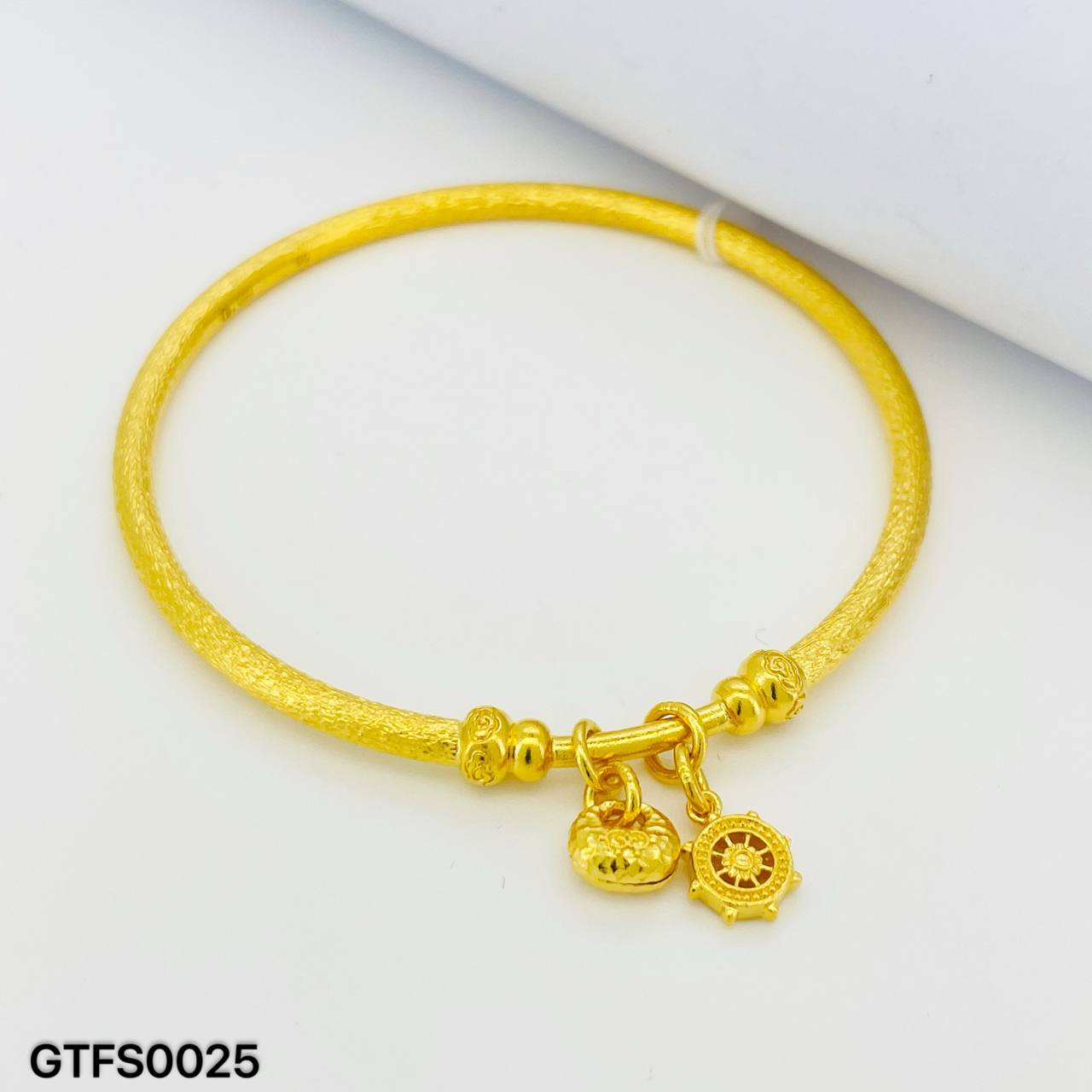 GT FESYEN 足金古法小胖福手镯