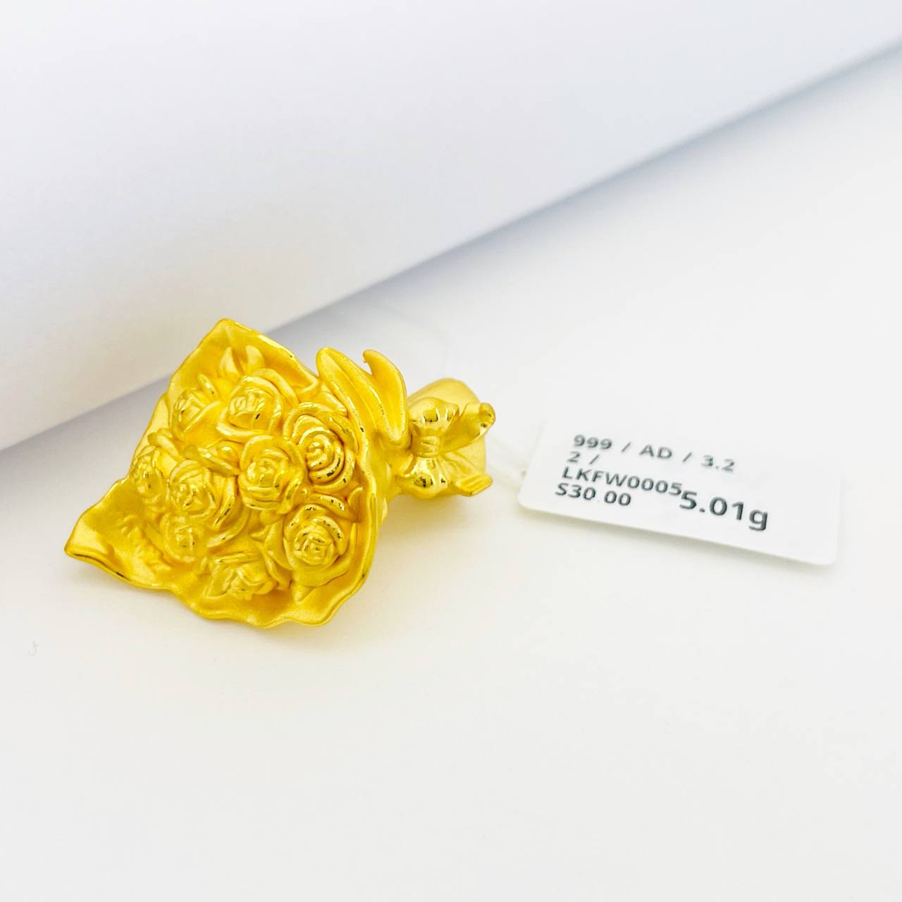 LOKET FLOWER 足金花束饰品