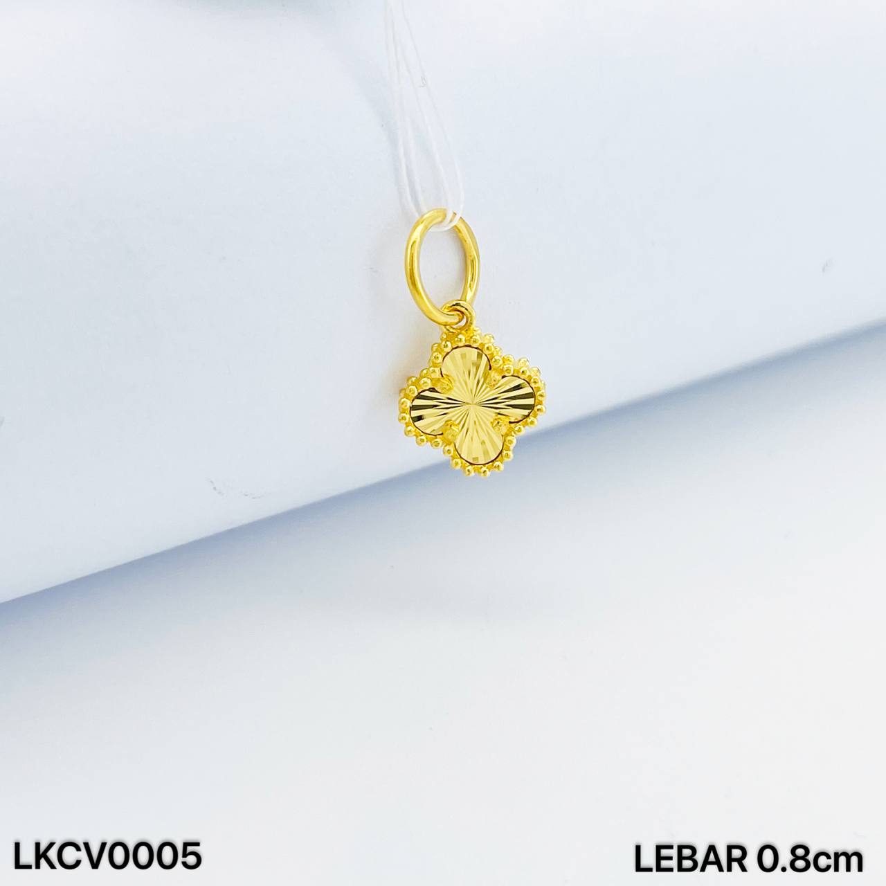 LOKET CLOVER 四叶草吊坠