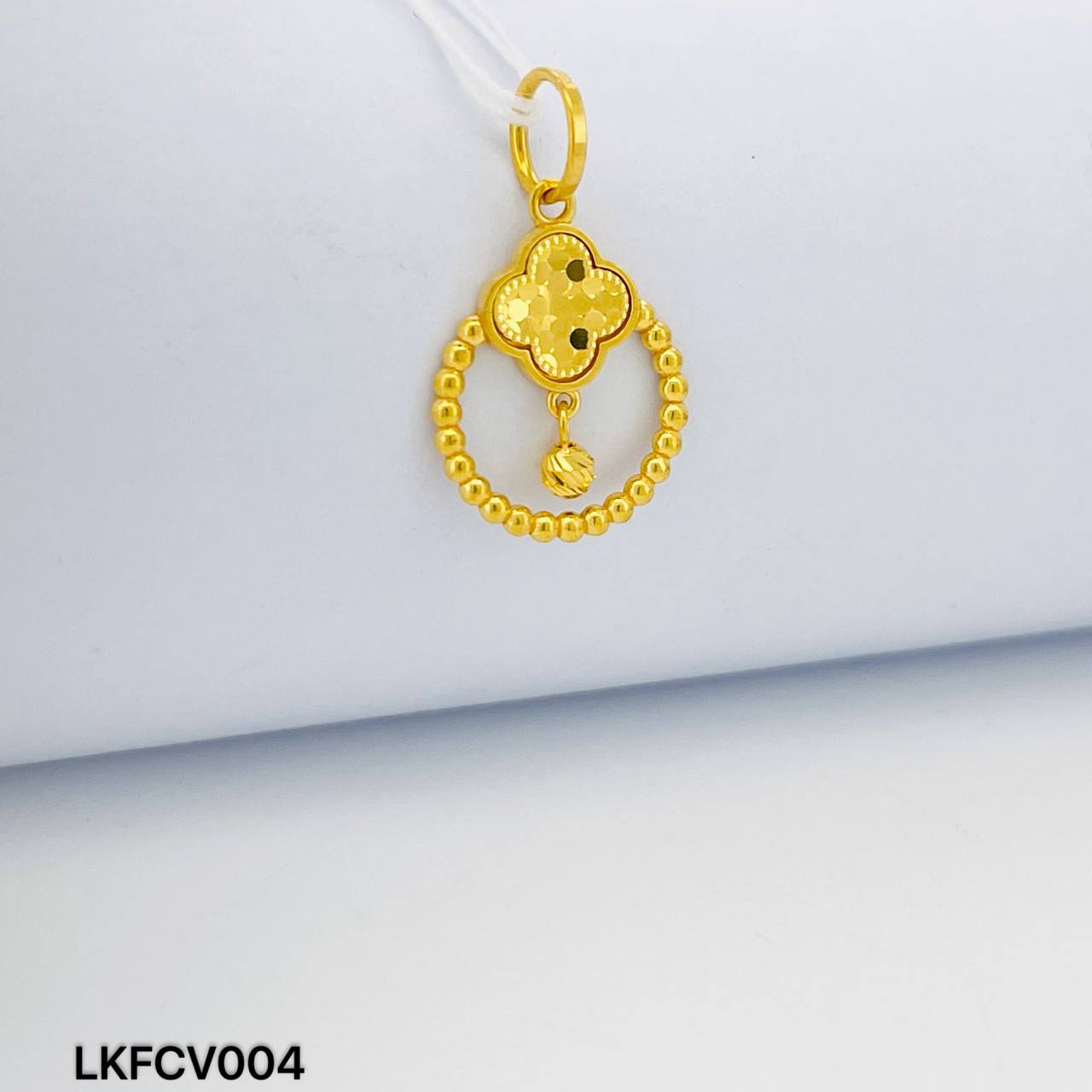 LOKET FESYEN CLOVER 四叶草吊坠