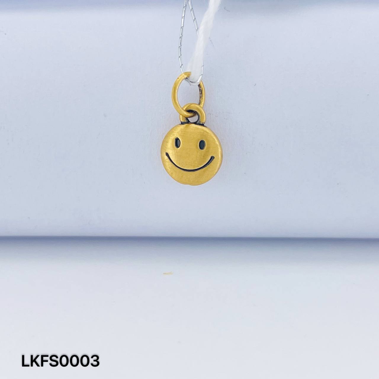 LOKET FESYEN CHINA 黑金笑脸吊坠