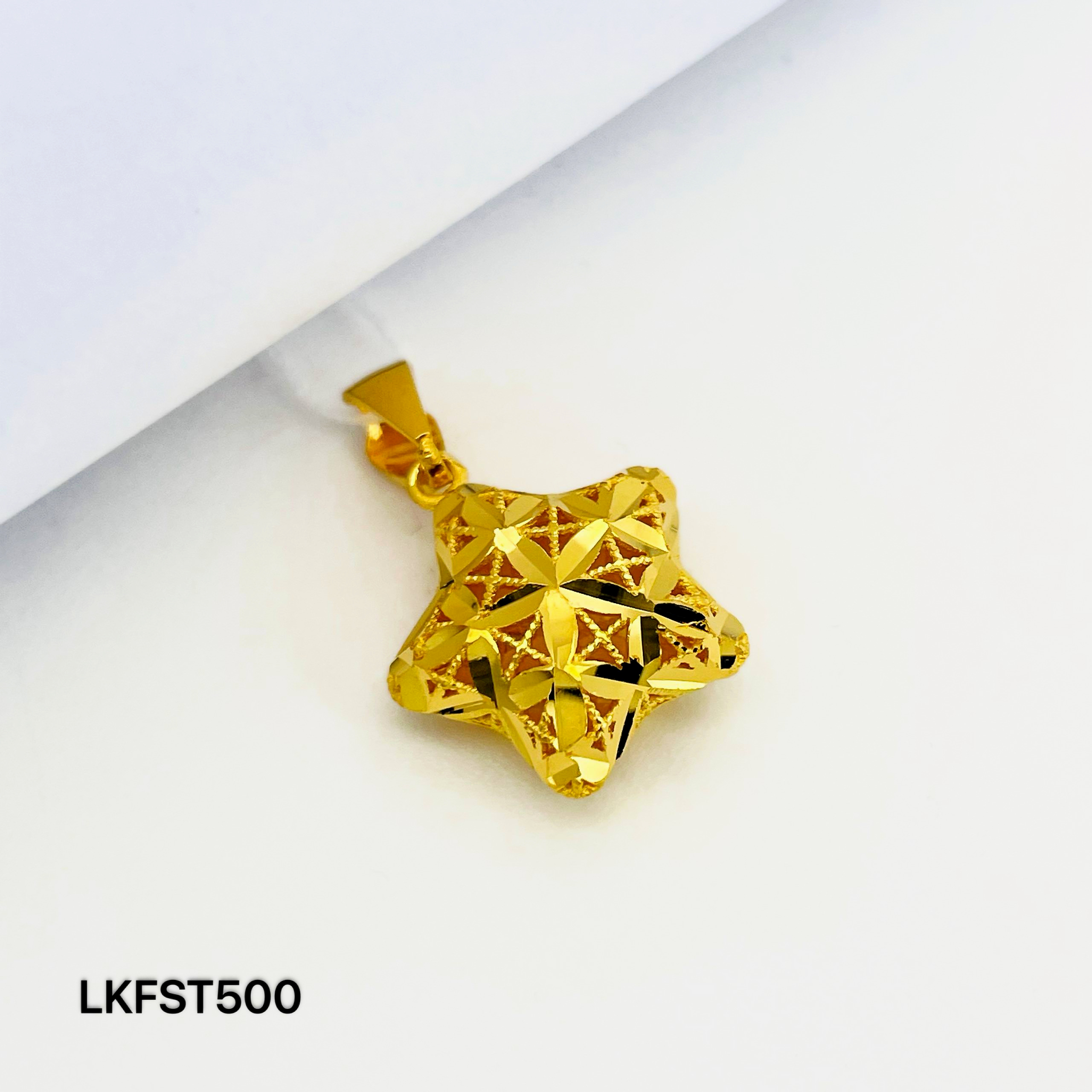 LOKET FESYEN STAR 星星吊坠