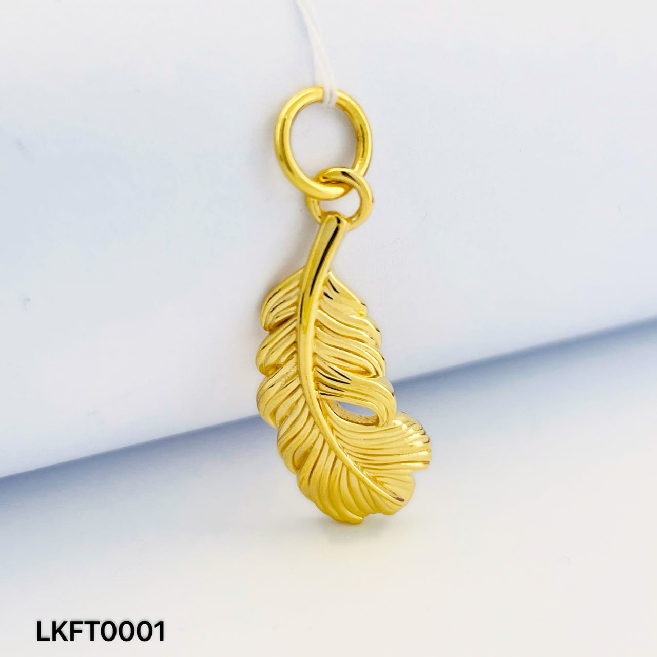 LOKET FEATHER 羽毛吊坠
