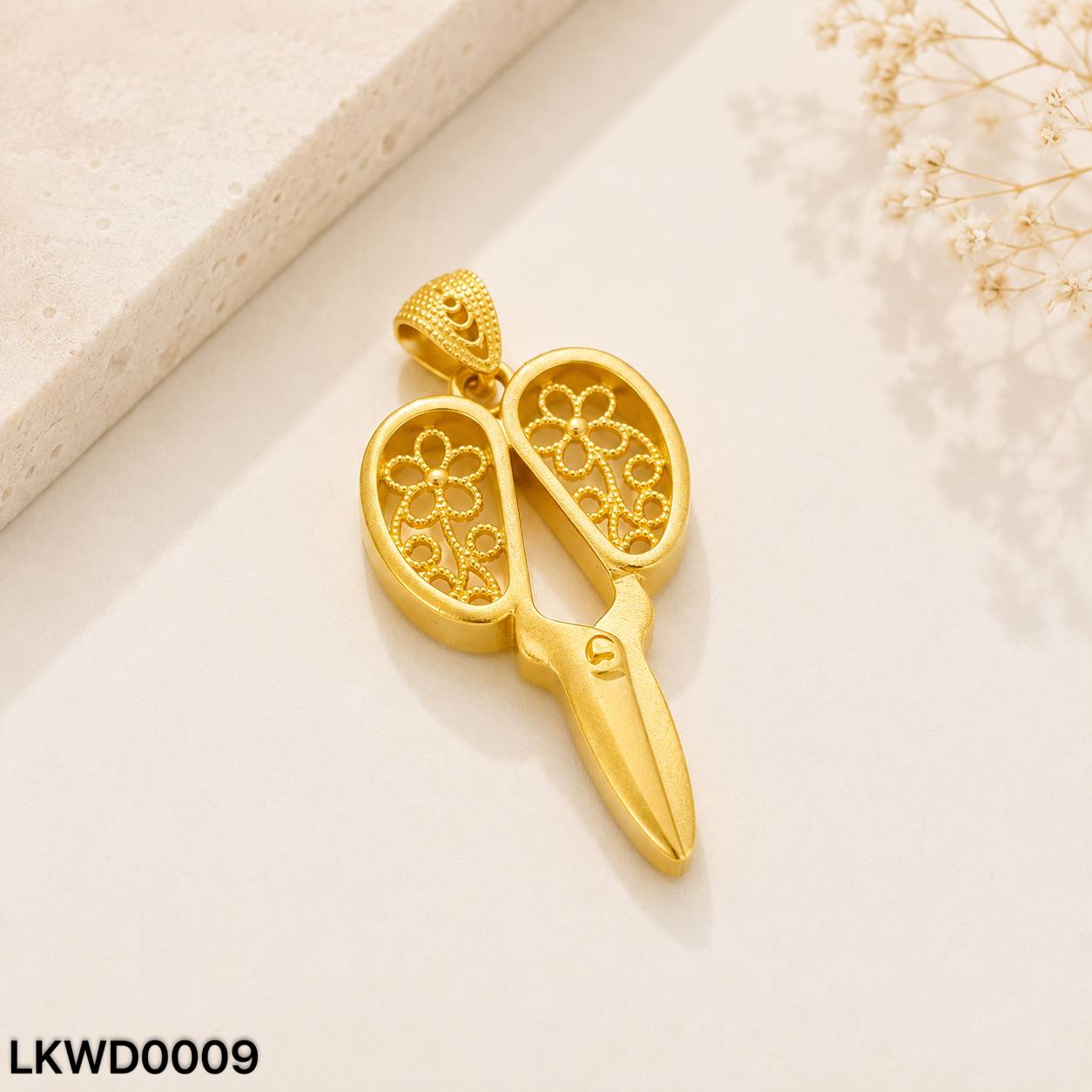 LOKET WEDDING 足金剪刀吊坠（婚庆九宝）