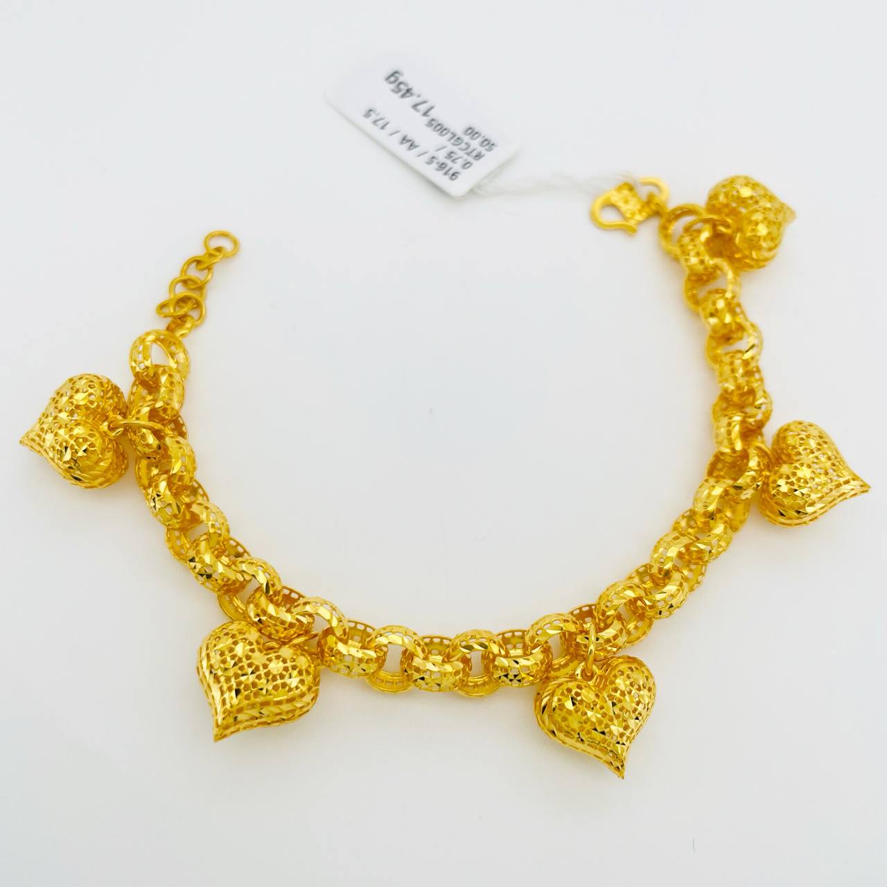 RT CANDY GANTUNG LOVE