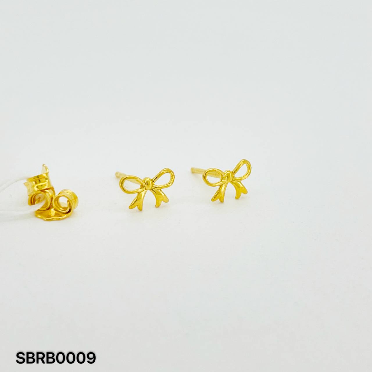 SUBANG RIBBON 蝴蝶结耳环